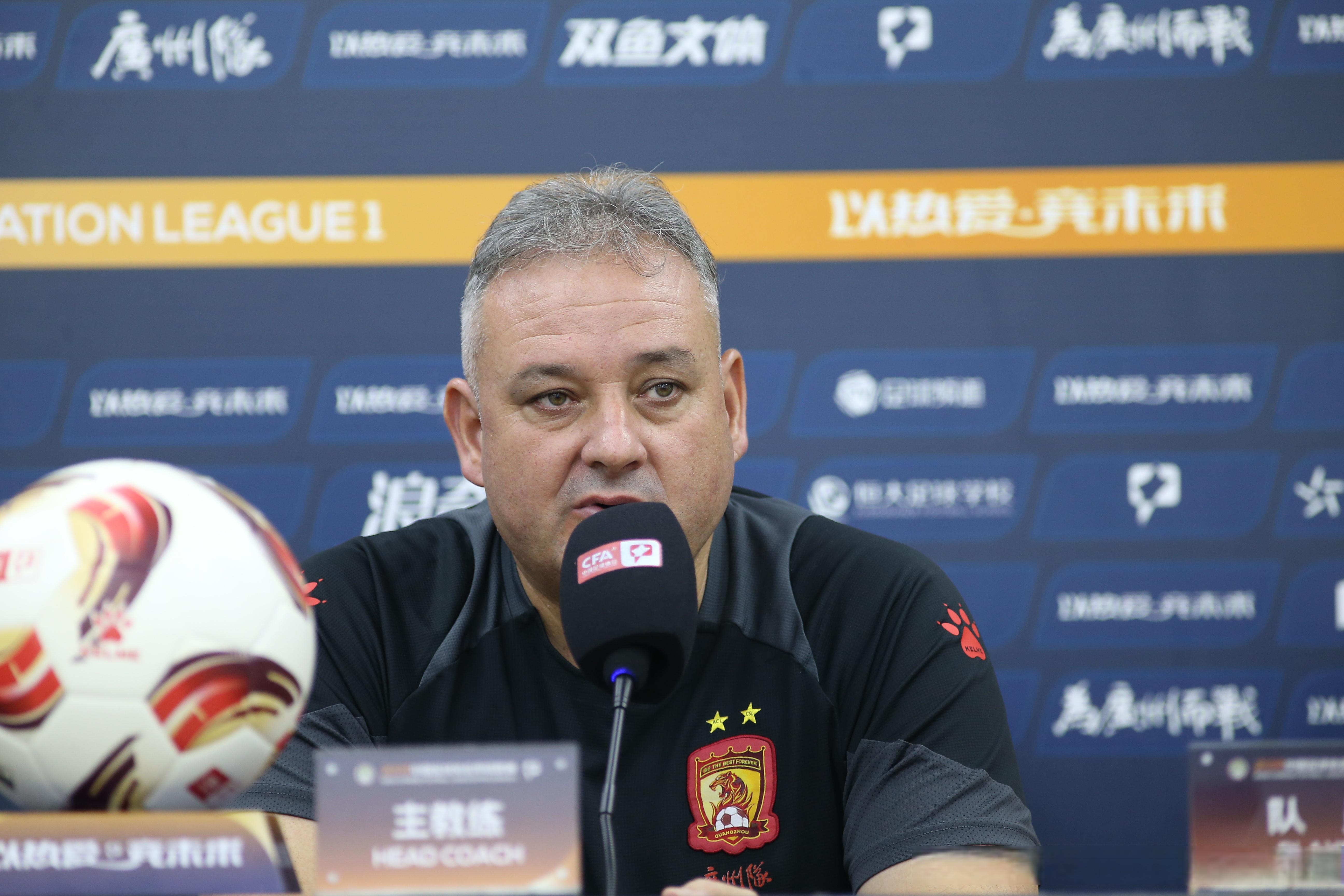 开元体育-观察球队现阶段备战情况，主教练调整战术的简单介绍